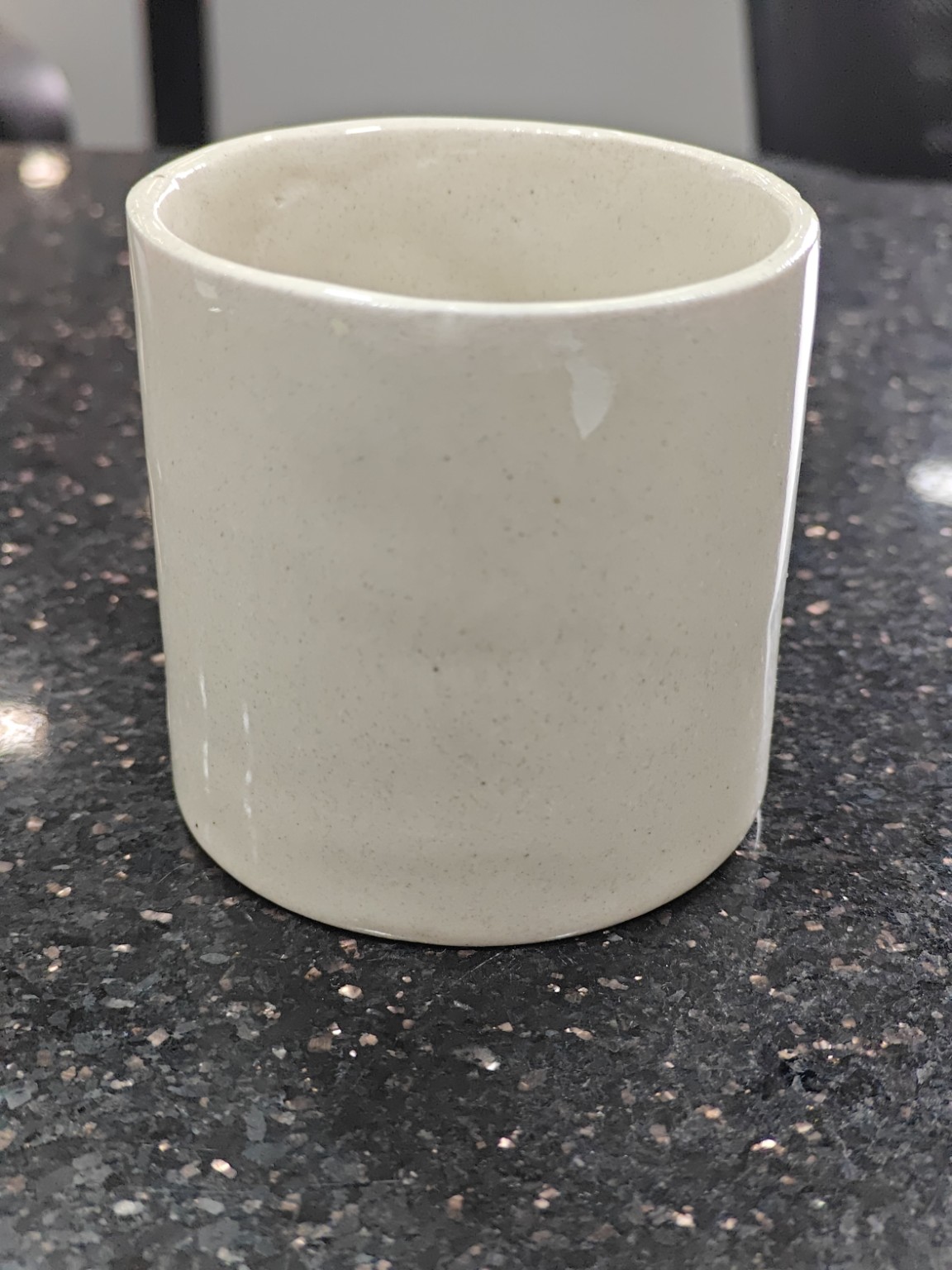 Classic White Porcelain – Cone 6 Casting Slip - Image 6